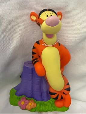 Vintage Disney Tigger Vinyl Coin Bank. Like New!